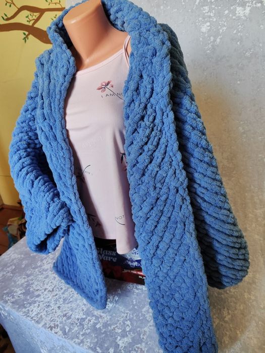 Кардиган сплетёный вручную