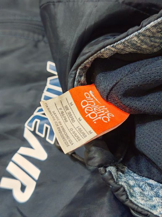 Оригинално горнище Nike Air