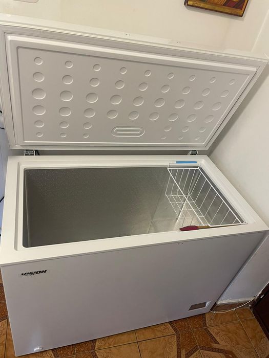 Lada Frigorifica cu garantie  folosita 2 luni