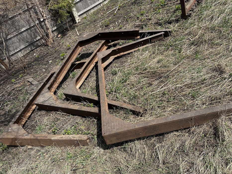 Стойки для перевозки леса