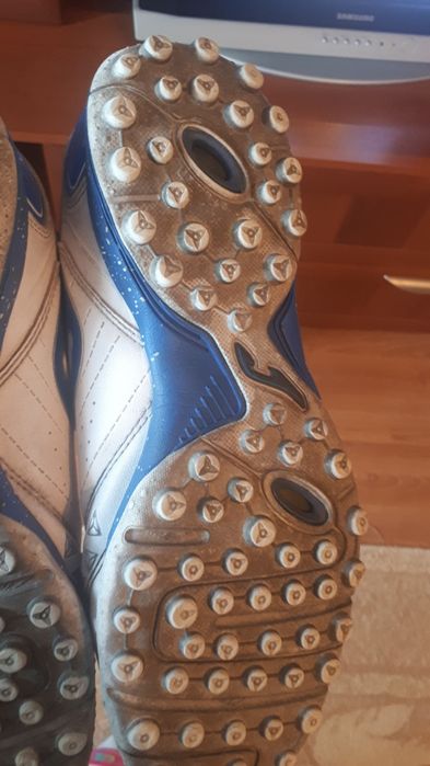 Продам бутсы  для футбола