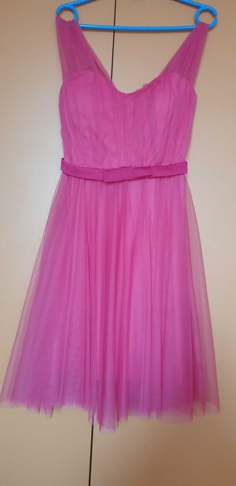 Прекрасна рокля за повод или вечеря