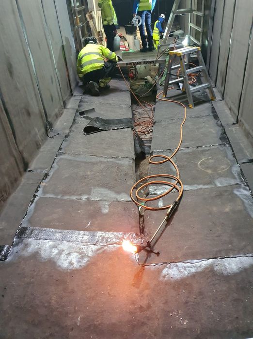 “Ремонт на покриви / Кровельни работи