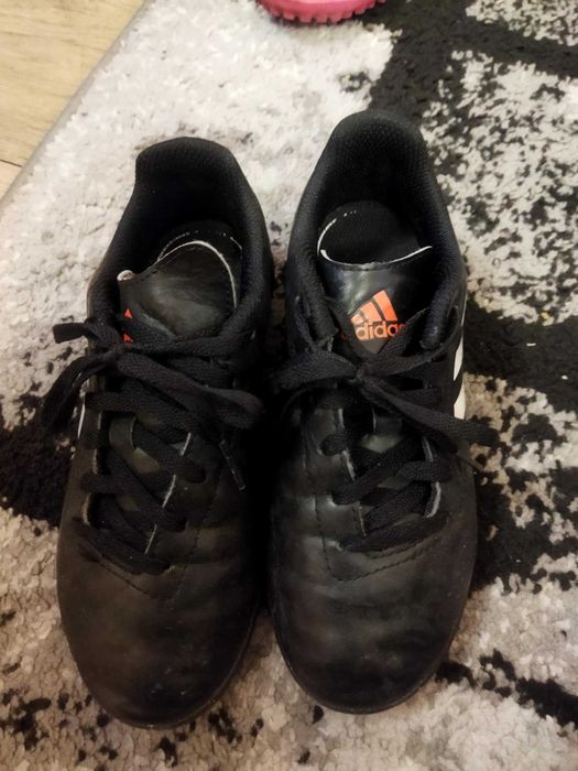 Детски футболни обувки (Стоножки)