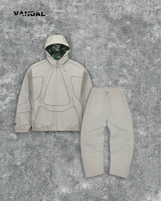 Corteiz x Nike екип