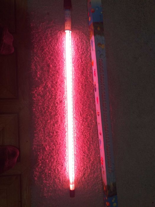 лампа для аквариума с рыбками