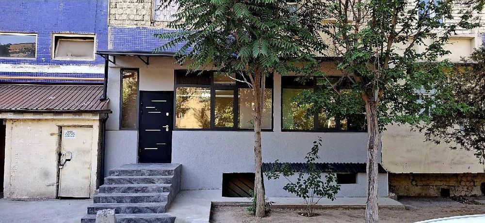 Продаётся 1/1/9 кадышева 40м2 (нежилое)