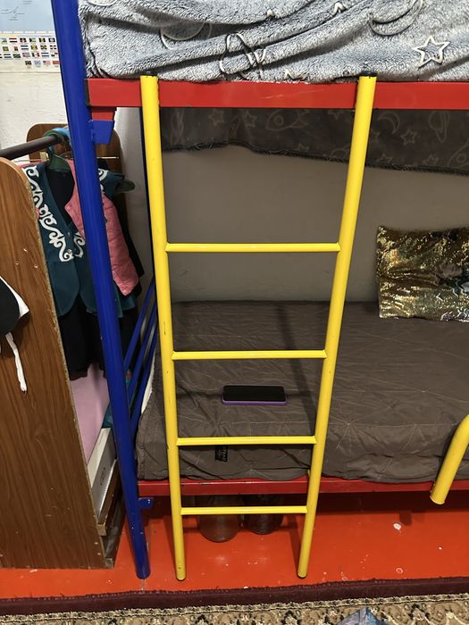 Детский кровать