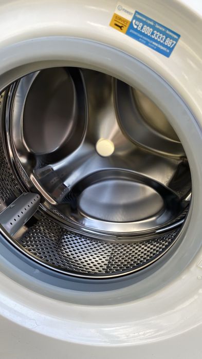 Kir moshina sotiladi