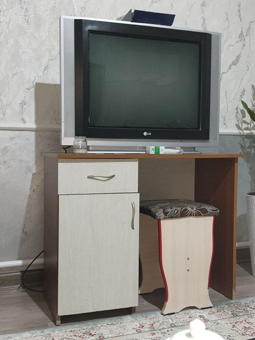 Продается телевизор