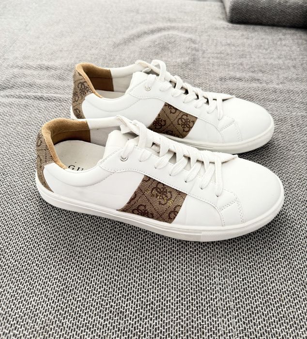 Бели скинъри на Guess - 39