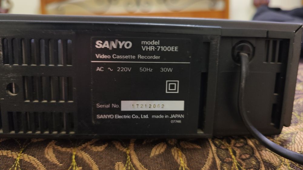 Видеомагнитофон 2 шт