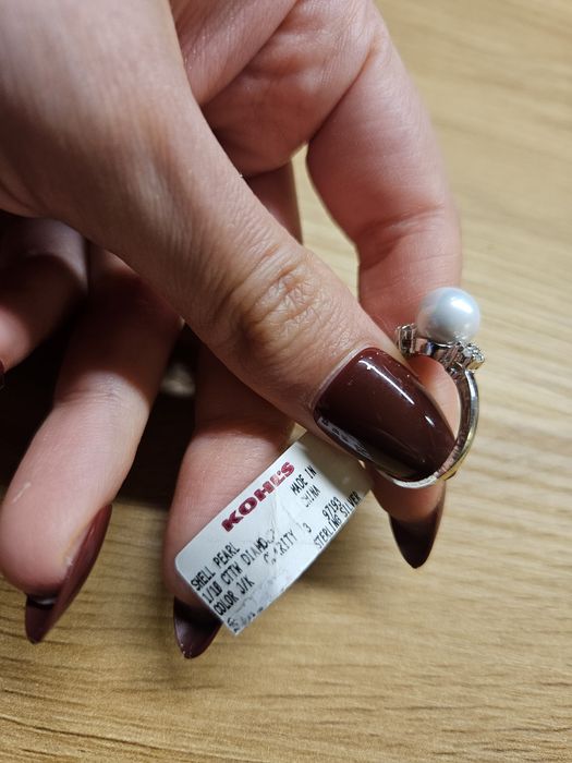 Sterling silver пръстен с 1/10 CTTW малки диаманти и shell pearl