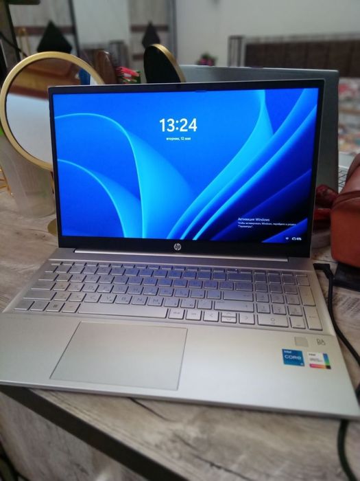 HP Pavilion 15 (13-avlod Core i5) — Ideal holatda!