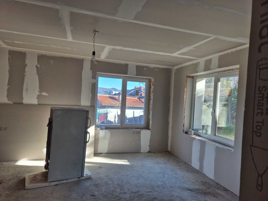 Къща в  гр.Троян