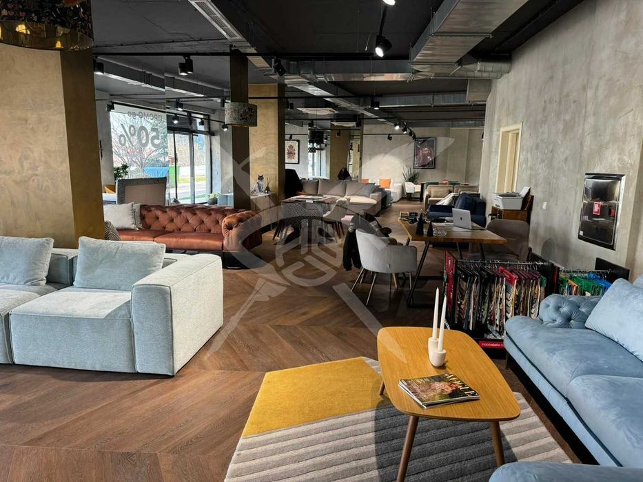 Продава се Магазин в София, Витоша - 349 кв.м за 1530 €/кв.м - Снимка #2