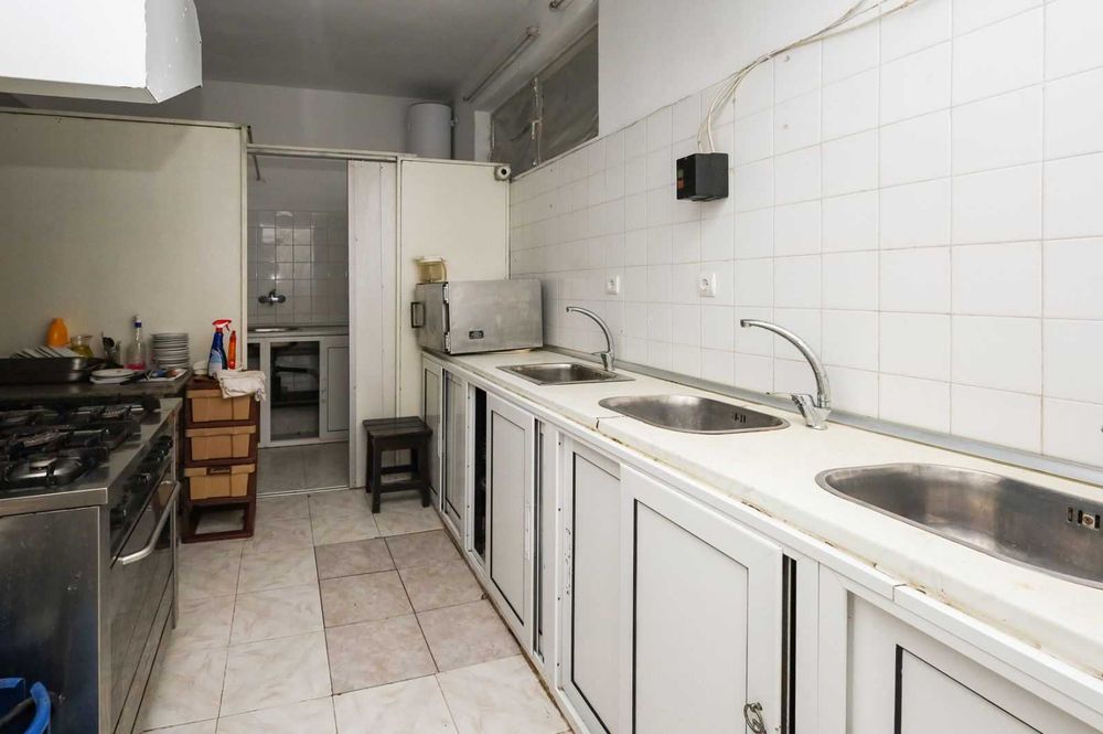 Продава се Къща в Средец - 528 кв.м за 919 €/кв.м - Снимка #18