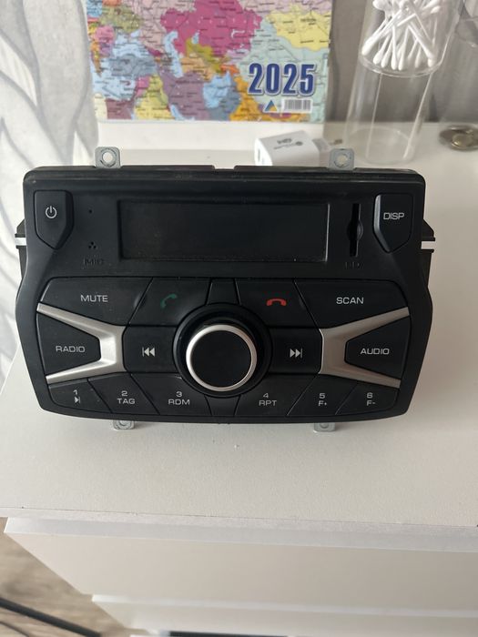 Штатный mp3 магнитафон