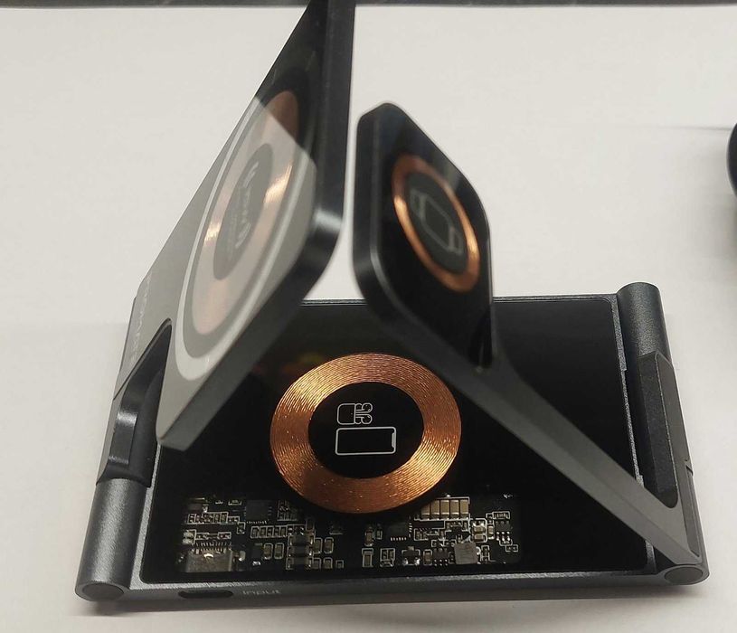 Зарядна станция ProMate AURAFOLD TRIO 15W Magsafe 3in1 Черна ЗАРЯДНО