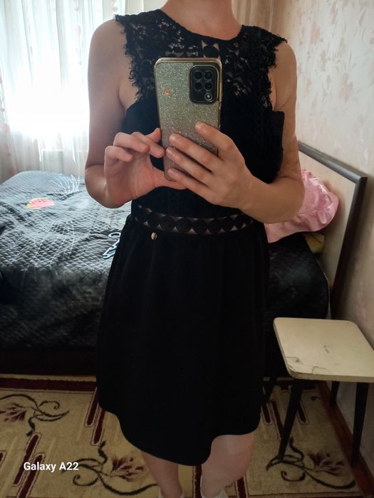 Платье чёрного цвета
