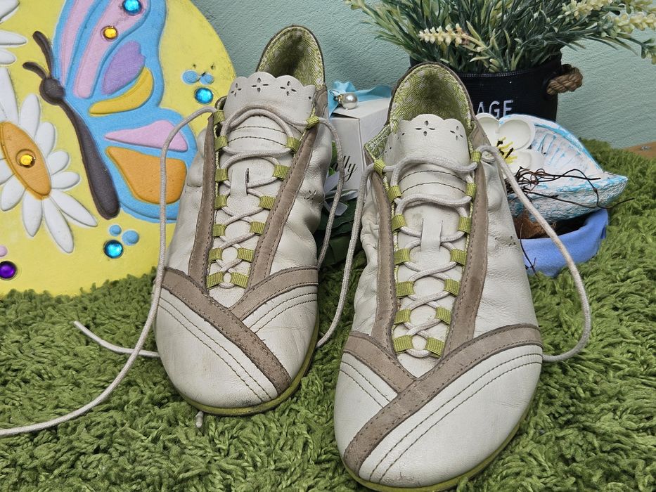 Reebok спортни обувки от кожа N38