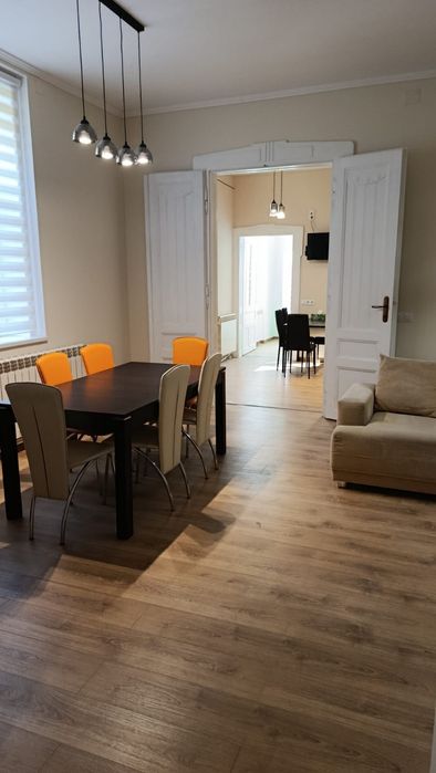 Inchiriez casă 3 camere  ultracentral (Mociulschi)