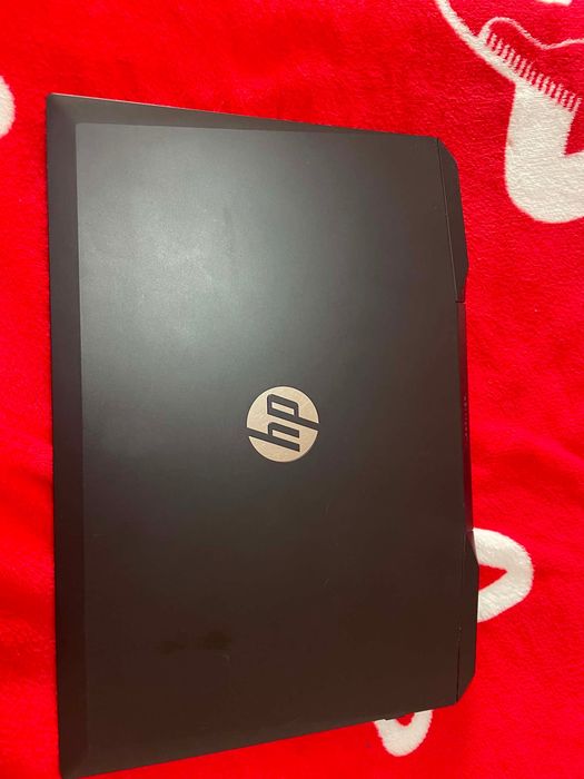 Laptop HP de gaming 1600 lei