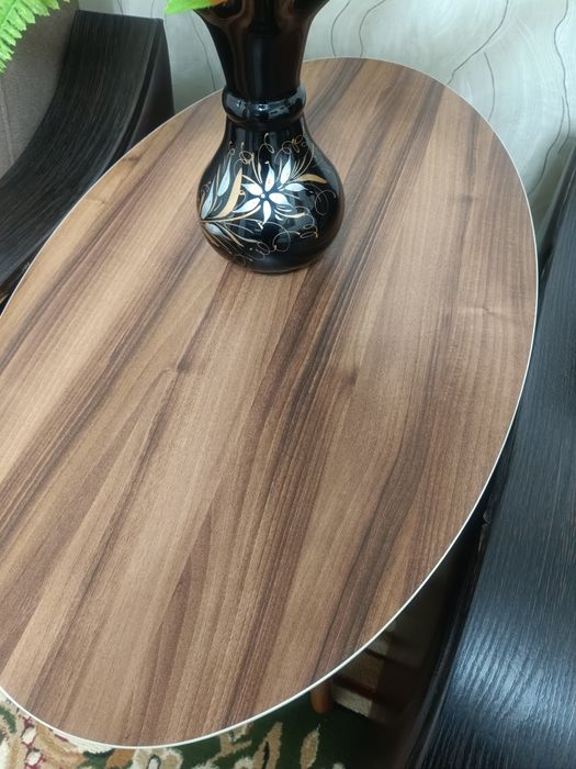 Продам журнальный столик