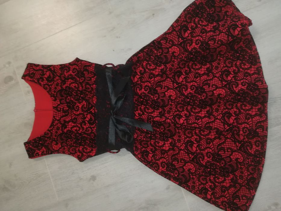 Елегантна рокля, S размер