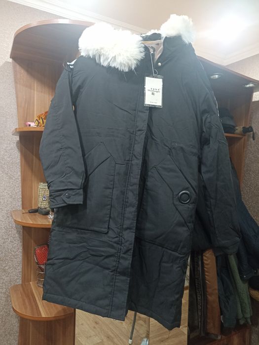 Продаю куртку женскую