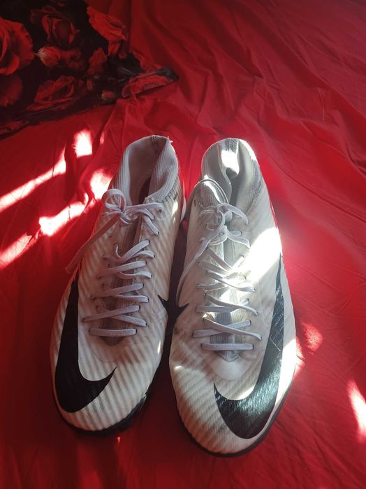 Стоножки за футбол Nike Mercurial Vapor