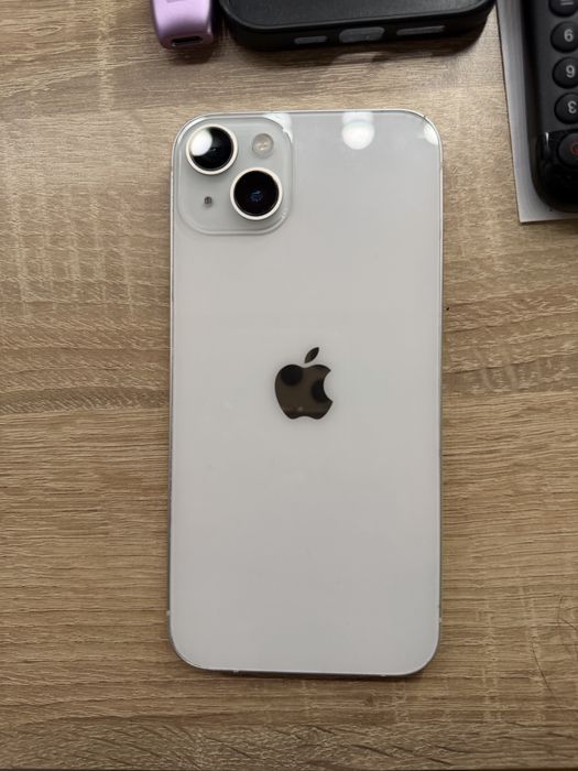 IPhone 14 Plus бял 128 GB+ калъфи 100% Battery Health