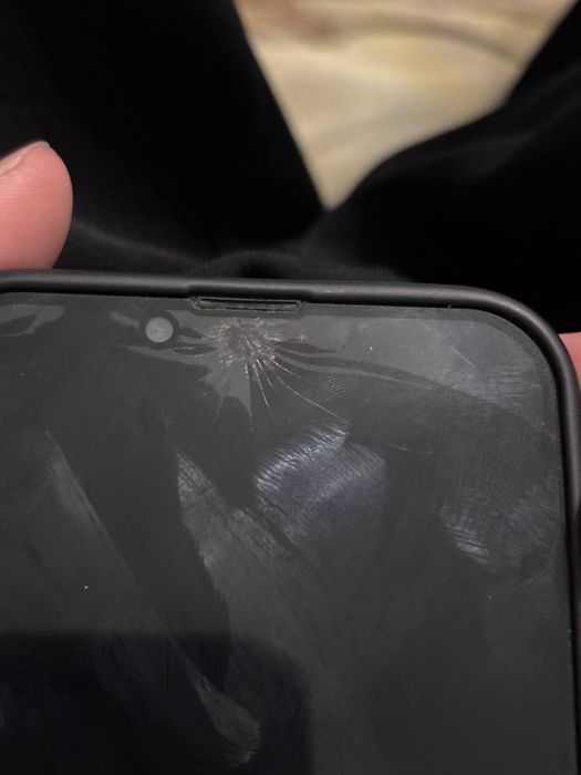 Продам iPhone 13