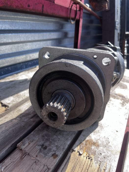 Продам Гидромотор