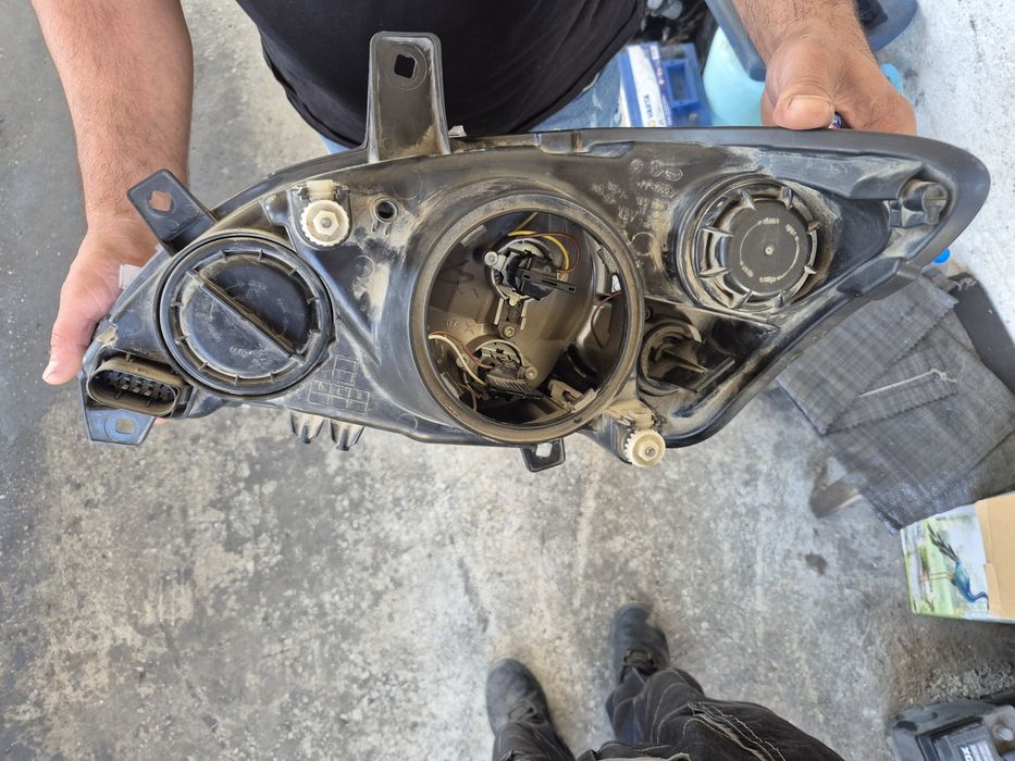 Десен фар за мерцедес вито/ виано.