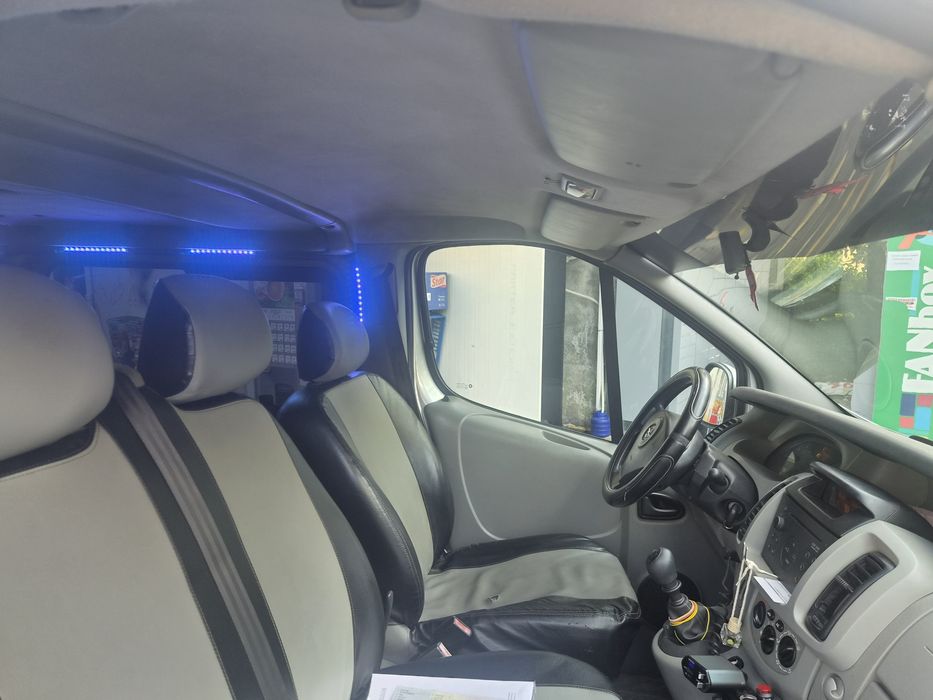 Opel vivaro 8+1 1.9 disel