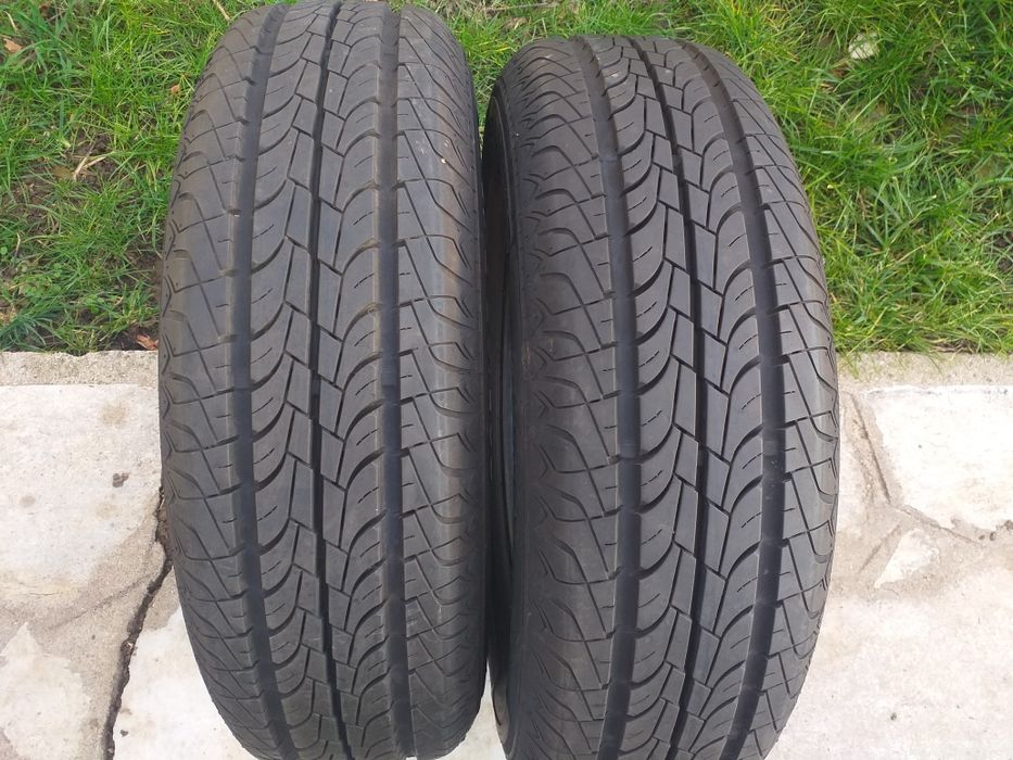 Гуми 2 броя 205/65/15