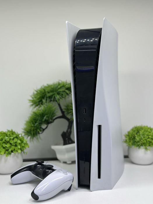 Play Station 5 667 Gb