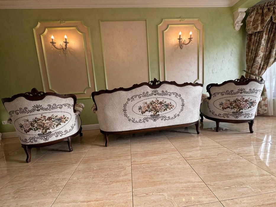 Set canapea cu 2 fotolii stil  Baroc reconditionate complet