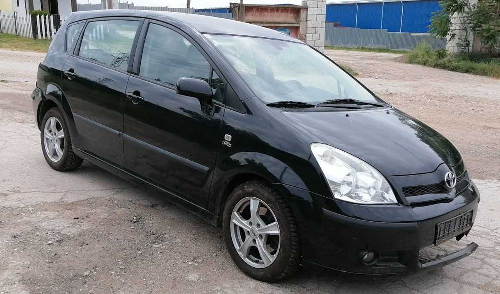 Toyota Corolla Verso 2.0 D4D на части Тойота Корола Версо 2.0 на части