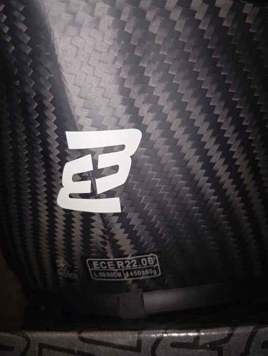Cască Moto Integrală Bogotto Phantom Carbon 6K – Nouă, Ultra Ușoară
Bogotto