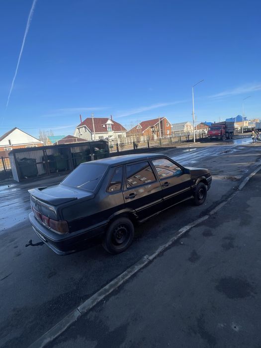 Продаю машину ваз 2115