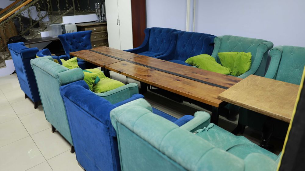 Мебель для кафе и лаунжа Б/У