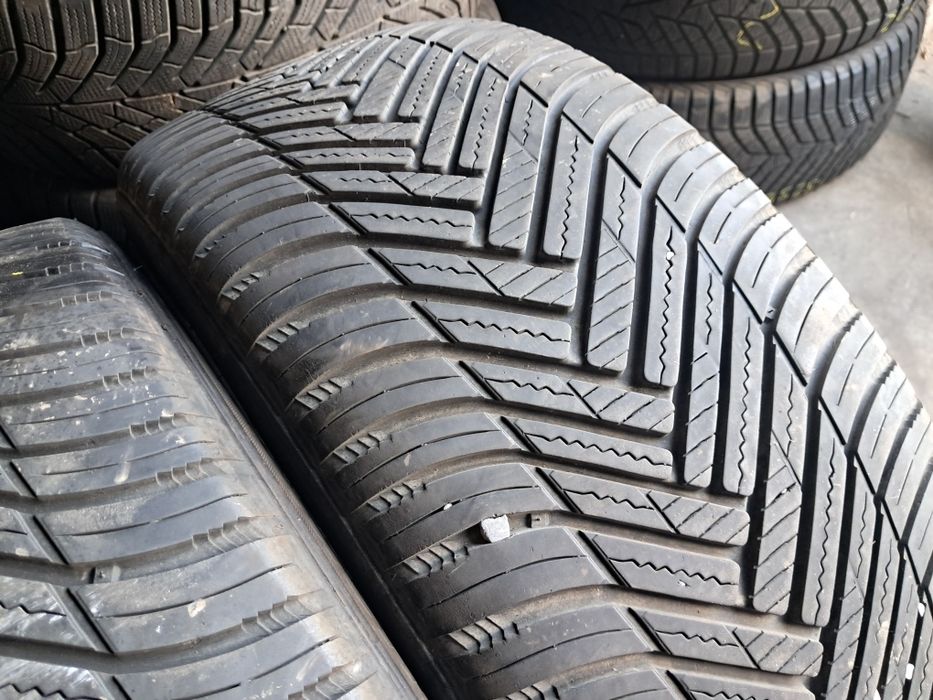 Anvelope second hand iarna 235 45 R18 Hankook 7mm 4Seasons