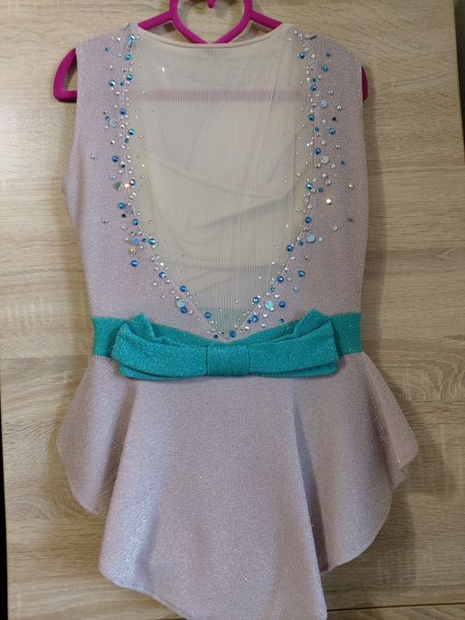 Трико за художествена гимнастика