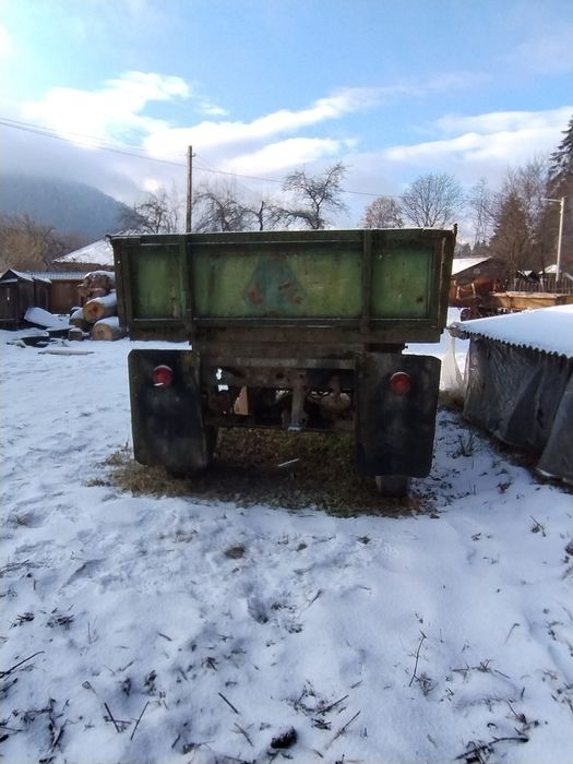 Vând remorcă 5t basculabilă și freză 2, 30 lățimea de lucru