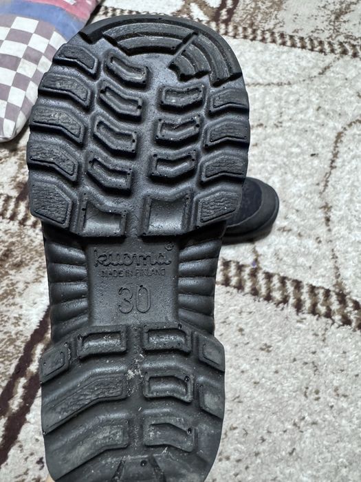 Продам детские сапоги