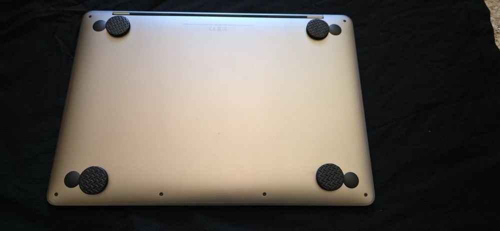 Macbook pro m2, full box