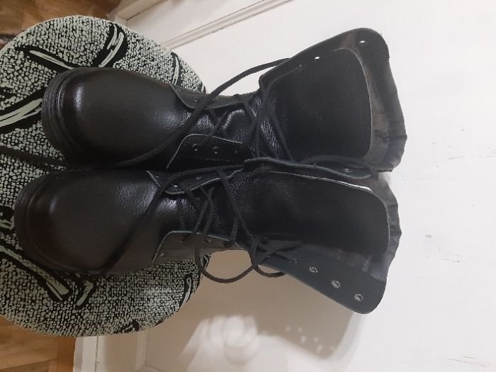 берцы зимнии кожанные