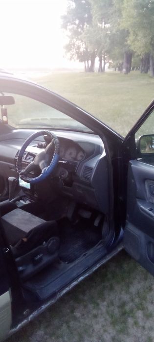Продам машину Mitsubishi RVR